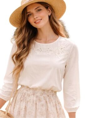 Bohme | White Embroidered Top Sz M EUC